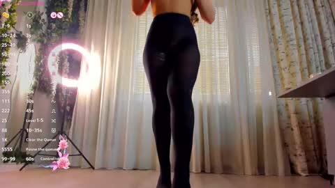 Snapshot of zinasquirts chatting on 02/20/25, 12:57 Galli online show from 02/20/25, 12:57