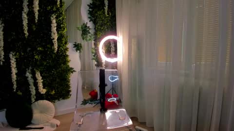 Snapshot of zinasquirts chatting on 02/27/25, 07:23 Galli online show from 02/27/25, 07:23