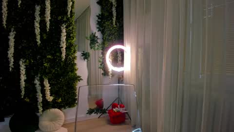 Snapshot of zinasquirts chatting on 02/28/25, 06:43 Galli online show from 02/28/25, 06:43