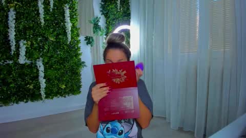 Snapshot of zinasquirts chatting on 10/11/25, 09:52 Galli online show from 10/11/25, 09:52