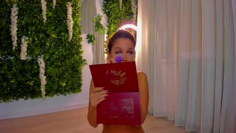 Snapshot of zinasquirts chatting on 10/18/25, 06:08 Galli online show from 10/18/25, 06:08