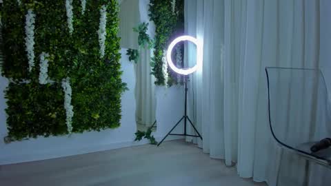 Snapshot of zinasquirts chatting on 10/30/25, 08:53 Galli online show from 10/30/25, 08:53