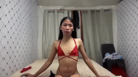 Snapshot of zinnia_nics chatting on 11/10/25, 05:17 Zinnia nics online show from 11/10/25, 05:17