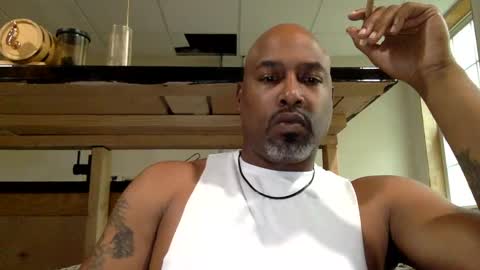 Snapshot of zionlion22 chatting on 10/05/25, 03:32 zionlion22 online show from 10/05/25, 03:32