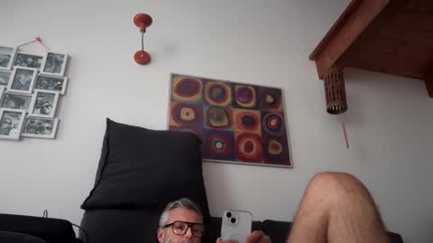 Snapshot of zkopa69 chatting on 10/10/25, 02:16 zkopa69 online show from 10/10/25, 02:16