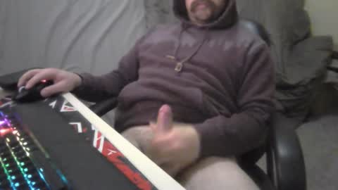 zkraston11 online show from 10/28/25, 01:31