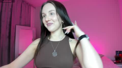 Zlata  Mon Tue Thu Fri Sun Sa GMT 3 0000pm - 0600pm  online show from 01/26/25, 03:03
