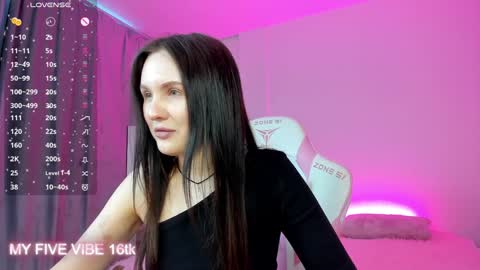 Zlata  Mon Tue Thu Fri Sun Sa GMT 3 0000pm - 0600pm  online show from 02/02/25, 02:45