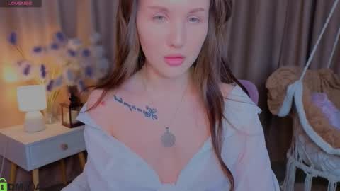 Zlata  Mon Tue Thu Fri Sun Sa GMT 3 0000pm - 0600pm  online show from 01/19/26, 09:02