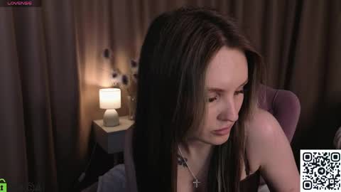 Zlata  Mon Tue Thu Fri Sun Sa GMT 3 0000pm - 0600pm  online show from 05/20/26, 09:26