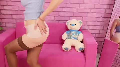 zlata_winsor online show from 09/30/25, 11:59