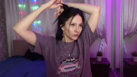 Snapshot of zlatagoddess chatting on 11/24/25, 01:00 Zlata online show from 11/24/25, 01:00