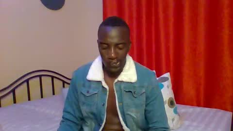 Zlatann2012 online show from 01/28/25, 02:21