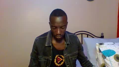 Zlatann2012 online show from 02/02/25, 01:55