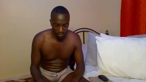 Zlatann2012 online show from 02/17/25, 04:26