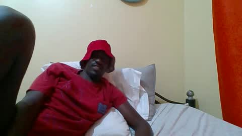 Snapshot of zlatann2012 chatting on 09/13/25, 04:18 Zlatann2012 online show from 09/13/25, 04:18