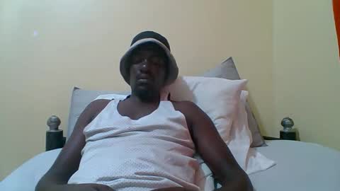 Snapshot of zlatann2012 chatting on 09/19/25, 08:09 Zlatann2012 online show from 09/19/25, 08:09