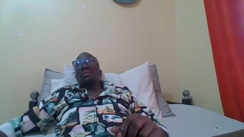 Snapshot of zlatann2012 chatting on 09/27/25, 09:25 Zlatann2012 online show from 09/27/25, 09:25