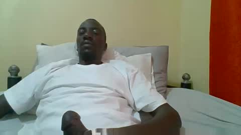 Snapshot of zlatann2012 chatting on 10/01/25, 05:24 Zlatann2012 online show from 10/01/25, 05:24