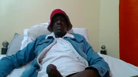 Snapshot of zlatann2012 chatting on 10/08/25, 09:34 Zlatann2012 online show from 10/08/25, 09:34