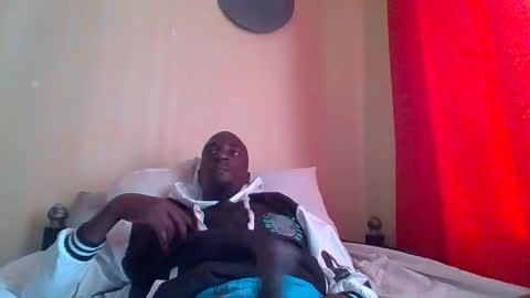 Snapshot of zlatann2012 chatting on 10/11/25, 07:07 Zlatann2012 online show from 10/11/25, 07:07