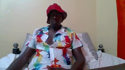 Snapshot of zlatann2012 chatting on 10/13/25, 12:38 Zlatann2012 online show from 10/13/25, 12:38