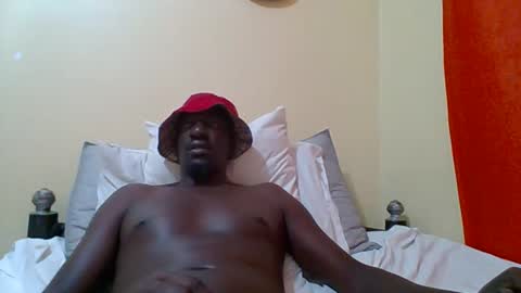 Snapshot of zlatann2012 chatting on 10/15/25, 09:04 Zlatann2012 online show from 10/15/25, 09:04