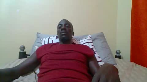 Snapshot of zlatann2012 chatting on 10/29/25, 04:09 Zlatann2012 online show from 10/29/25, 04:09