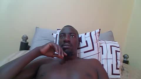 Snapshot of zlatann2012 chatting on 11/03/25, 10:16 Zlatann2012 online show from 11/03/25, 10:16