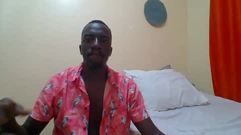 Snapshot of zlatann2012 chatting on 11/16/25, 09:42 Zlatann2012 online show from 11/16/25, 09:42