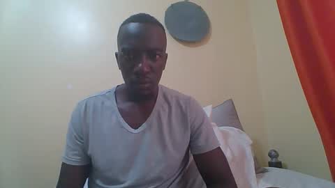 Snapshot of zlatann2012 chatting on 11/30/25, 07:01 Zlatann2012 online show from 11/30/25, 07:01