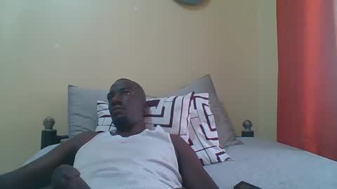 Snapshot of zlatann2012 chatting on 12/02/25, 10:20 Zlatann2012 online show from 12/02/25, 10:20