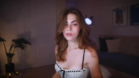 Snapshot of zlicious chatting on 11/15/25, 10:48 Zara Join next live at 5PM EST online show from 11/15/25, 10:48