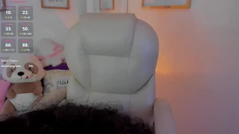 Snapshot of zobe_love chatting on 02/05/26, 05:39 Zobe Love online show from 02/05/26, 05:39