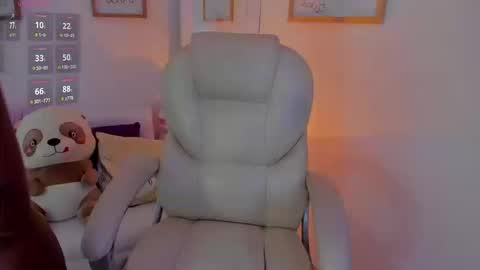 Snapshot of zobe_love chatting on 03/05/26, 05:42 Zobe Love online show from 03/05/26, 05:42