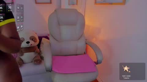 Snapshot of zobe_love chatting on 03/12/26, 06:36 Zobe Love online show from 03/12/26, 06:36
