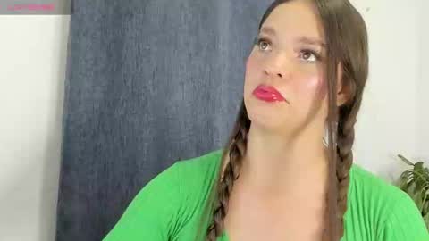 Snapshot of zoe69__ chatting on 02/25/25, 11:00 ZOE online show from 02/25/25, 11:00