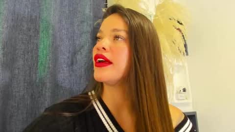 Snapshot of zoe69__ chatting on 09/17/25, 05:20 ZOE online show from 09/17/25, 05:20