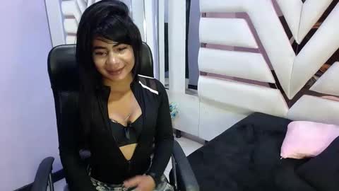 Zoe Browns online show from 10/17/25, 02:37