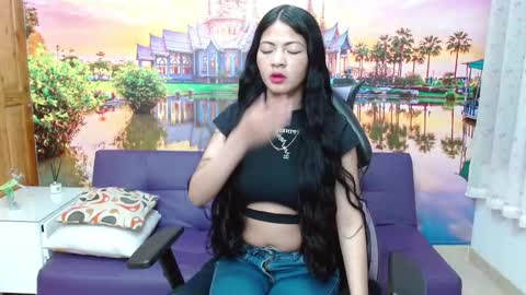 Zoe online show from 09/11/25, 02:39