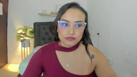 Zoe  online show from 02/14/25, 03:47
