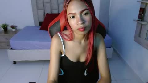 zoe_galli online show from 10/24/25, 11:12