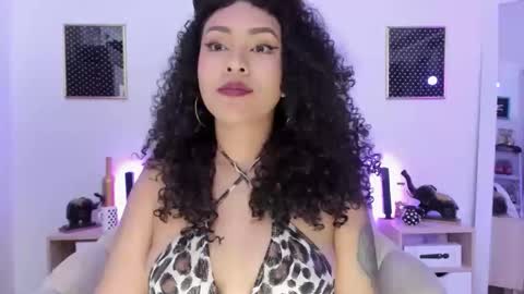 Snapshot of zoe_gruber chatting on 09/29/25, 12:49 Zoe Gruber online show from 09/29/25, 12:49