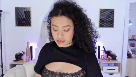 Snapshot of zoe_gruber chatting on 10/01/25, 10:16 Zoe Gruber online show from 10/01/25, 10:16