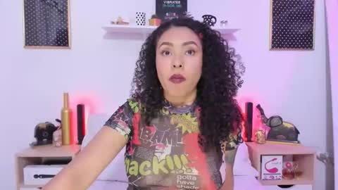 Snapshot of zoe_gruber chatting on 10/16/25, 06:31 Zoe Gruber online show from 10/16/25, 06:31