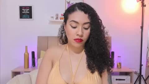 Snapshot of zoe_gruber chatting on 11/11/25, 07:58 Zoe Gruber online show from 11/11/25, 07:58
