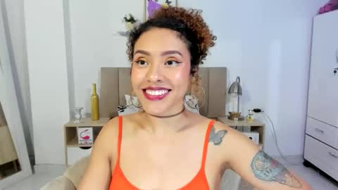 Snapshot of zoe_gruber chatting on 06/11/26, 12:54 Zoe Gruber online show from 06/11/26, 12:54
