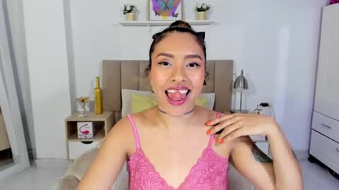 Zoe Gruber online show from 07/14/26, 11:43