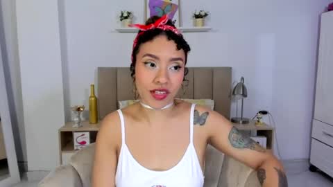 Zoe Gruber online show from 07/20/26, 12:03