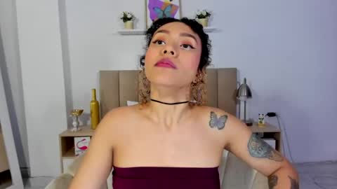 Zoe Gruber online show from 07/24/26, 12:30